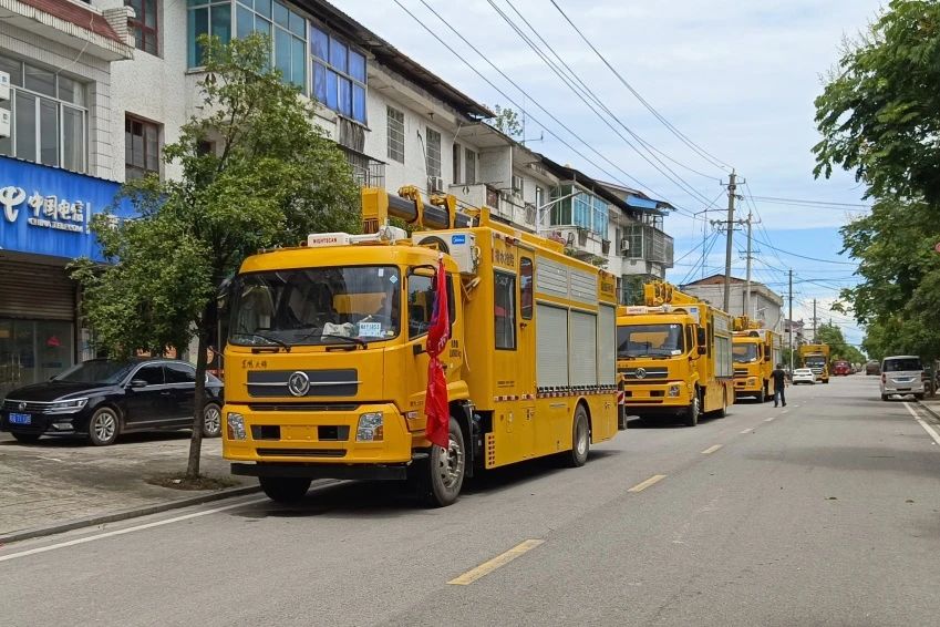 连续奋战又出发 非凡娱乐环境紧急驰援湘潭涓水决口